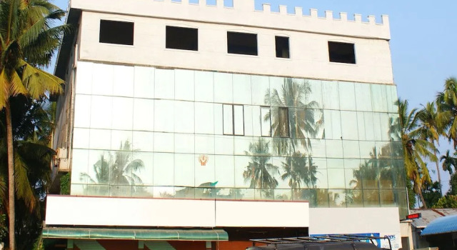 OYO 9902 Nedumparambil Residency