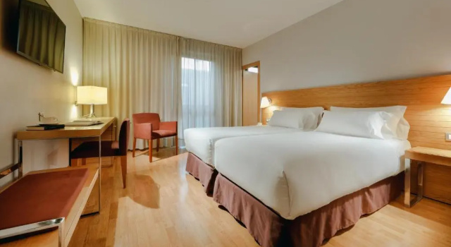 Трёхместный номер Standard Hesperia Zaragoza Centro