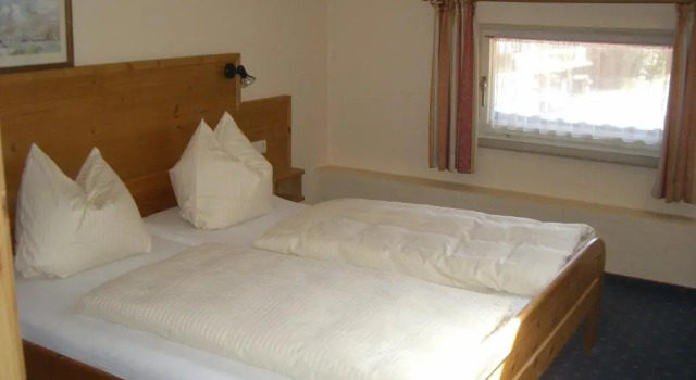 Standart çift kişilik oda Gasthaus Kellerer
