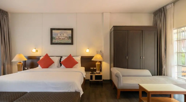 Бунгало Deluxe Bangkok Rama Hotel