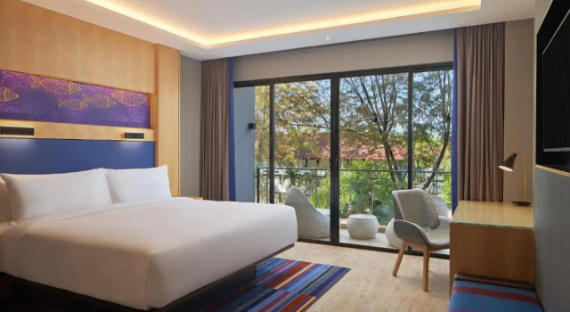 Двухместный номер Guest с балконом и с видом на сад Aloft by Marriott Langkawi Pantai Tengah
