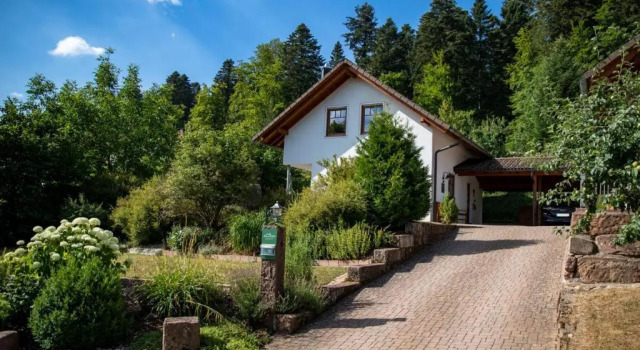 Schwarzwald Chalets, Забронировать Шале Отели Фройденштадт 5 звезд, 5*
