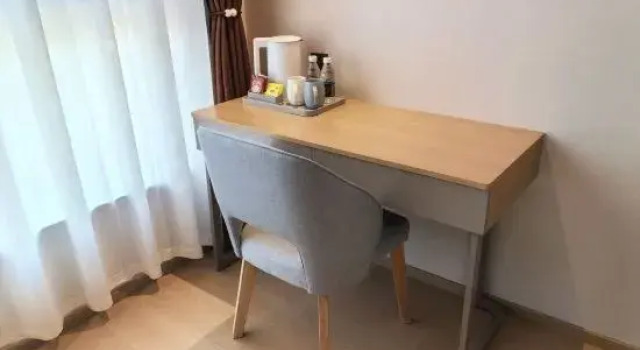 Люкс Deluxe Home Inn Plus Pax Hotel (Xi'an Tianwang Metro Station)