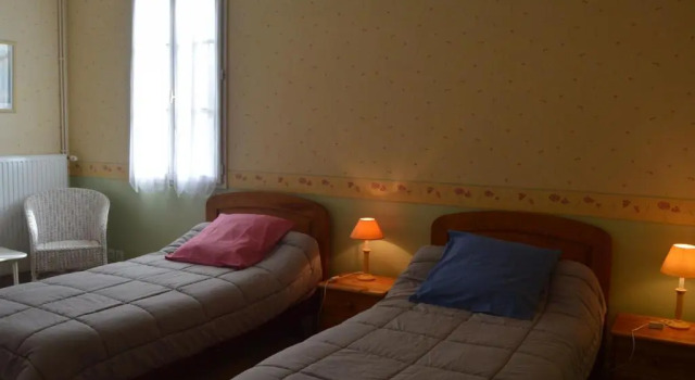 Gîte entre Touraine et Berry, bordé de rivière, près du parc animalier et station thermale - FR-1-591-67, Book Hotel Martizay Indre