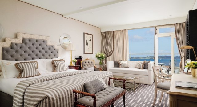 Двухместный номер Standard с балконом и с видом на море The Old Government House Hotel & Spa