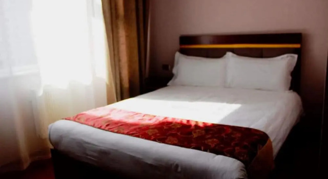 Kentavr Hotel, Book Hotel Hoteller i Chingeltei med parkering, Parkering