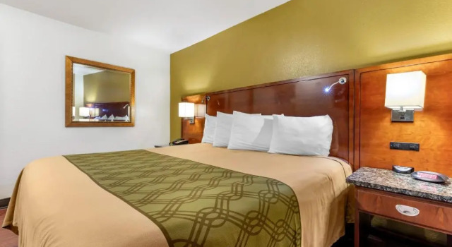 Номер Standard Rose City Inn & Suites
