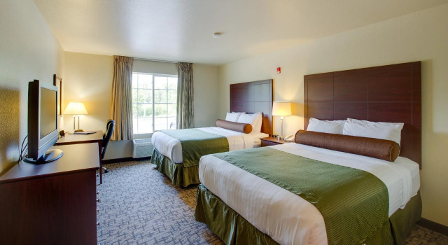 Четырёхместный номер Standard Cobblestone Inn & Suites - Clintonville