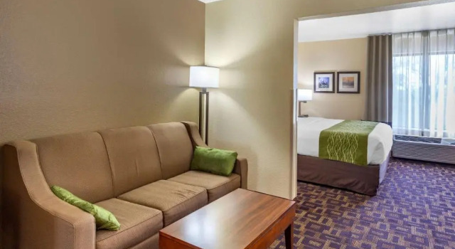 Люкс Comfort Inn & Suites