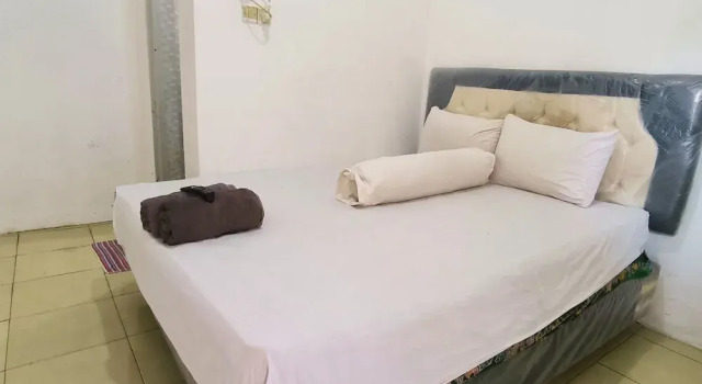 Trikora Guesthouse Syariah 1, Prenota Affittacamere Affittacamere a Pekalongan, Affittacamere