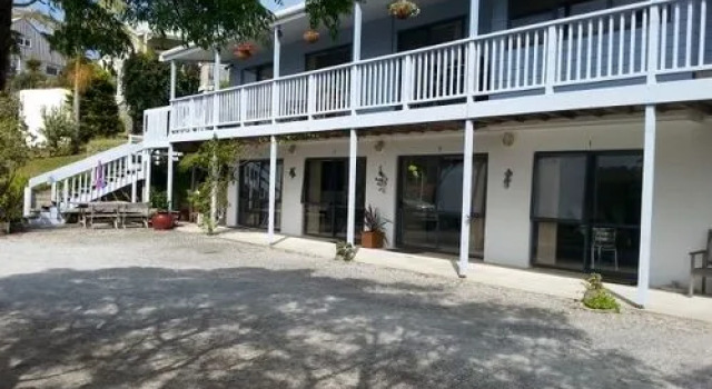 Doubtless Bay Lodge, Book Hotel Coopers Beach Far North