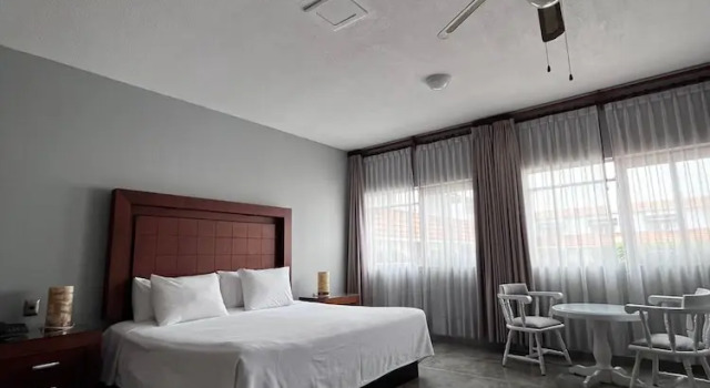 Люкс Comfort Hotel Portal de Reyes