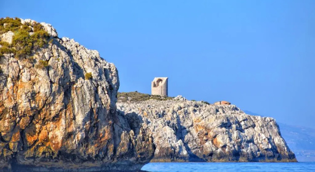 Capo Rama Suites & Rooms