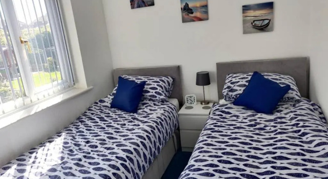 Detached House with Panoramic Sea Views, Book Hotel Hoteller i Cromer med parkering, Parkering