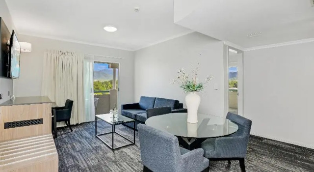 Номер Standard Cairns Sheridan Hotel