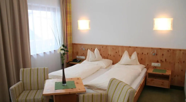 Двухместный номер Standard с балконом Hotel Mathiesn