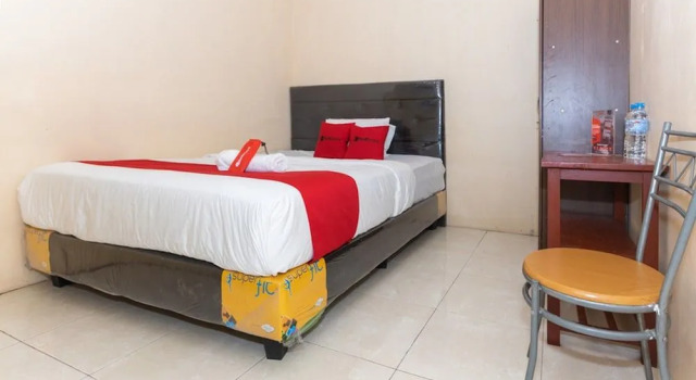 RedDoorz @ Jalan Maengket Manado, Prenota Hotel Manado 