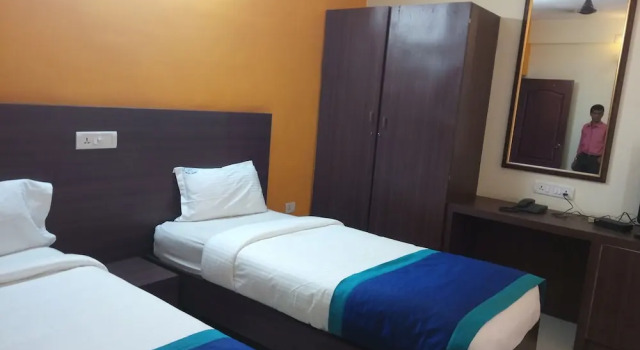 OYO 10356 Hotel Nachiappa Adyar Inn
