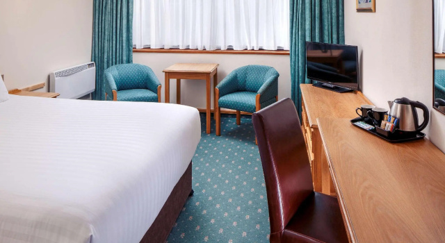 Двухместный номер Classic Mercure Livingston Hotel