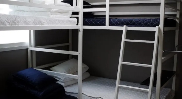 Кровать в общем номере (женский номер) MUJU in GuestHouse - Hostel