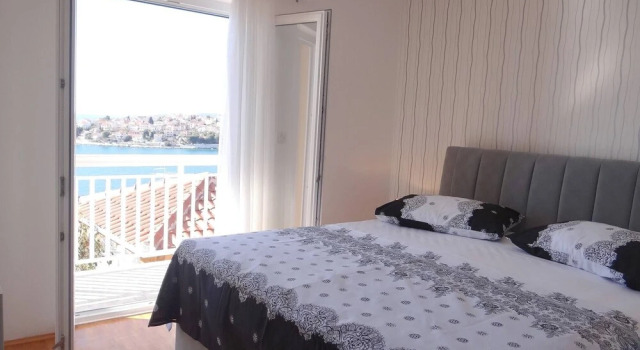 Апартаменты с 2 комнатами с балконом Heated Infinity Pool, Family Apartment With Panoramic sea View 2