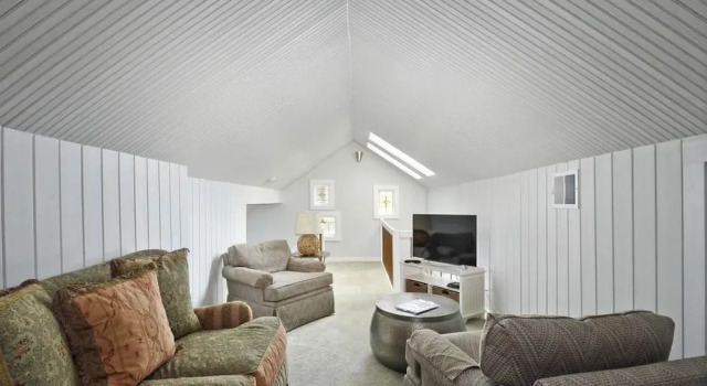 3BR 1.75BA Stylish Hyde Park House by RedAwning, Book Hotel Hyde Park Austin, near Hancock Shopping Center