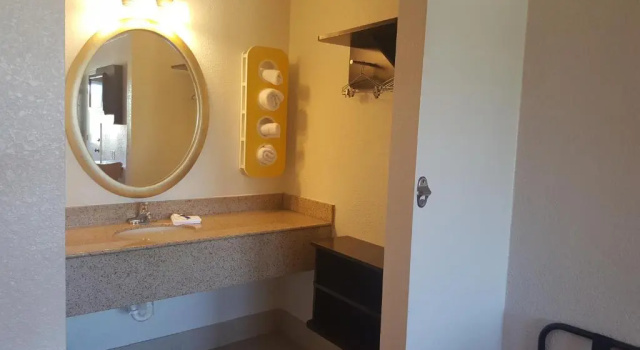 Четырёхместный номер Standard Motel 6-Columbus, OH - OSU