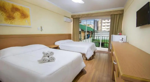 Люкс с балконом Hotel Nacional Inn Poços de Caldas - Lazer completo e Gastronomia no Centro