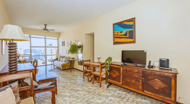 Rj03 Ipanema Ap 2 quartos 200m da praia, Забронировать Отель Отели Рио-де-Жанейро с парковкой, рядом с Пляж Ипанема, Парковка