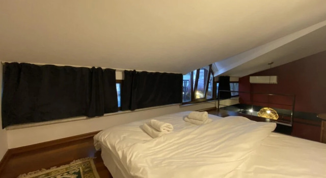 Dreamy Duplex Flat With Terrace Near Galata Tower, Забронировать Апартаменты/квартира Бейоглу Стамбул, рядом с Галатасарайский лицей