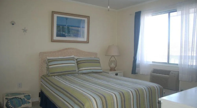 1036-3-C Sunvillas - 2 Br Condo