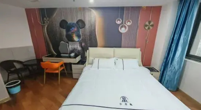 Люкс Luxury Xiaoyue Rabbit Movie Homestay (Gangyang Road)