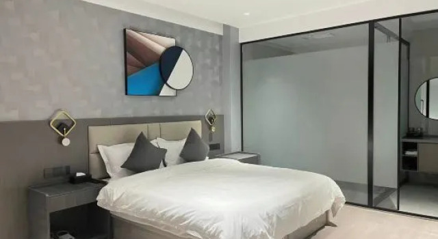 Люкс Deluxe Huazhuo Hotel