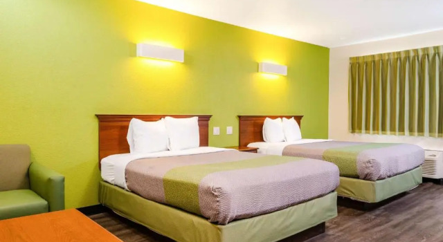 Четырёхместный номер Deluxe Motel 6 Oakdale, Ca