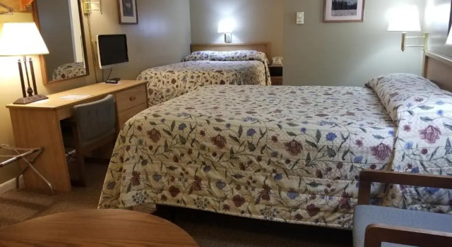 Четырёхместный номер Standard Greybull Motel