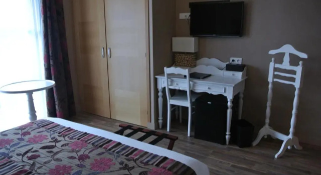 Двухместный номер Standard с балконом Les Jardins dHardelot