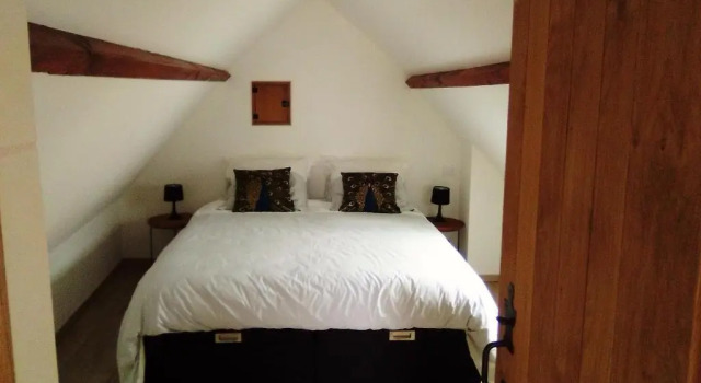 Maison d'une chambre avec jardin clos et wifi a Selles sur Cher a 1 km de la plage, Rezerwuj Hotel  