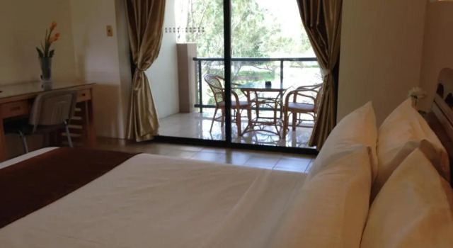 Номер Standard с балконом Novena Palms Motel