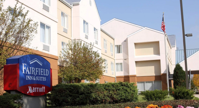Кровать в общем номере Fairfield Inn & Suites by Marriott Chicago Naperville