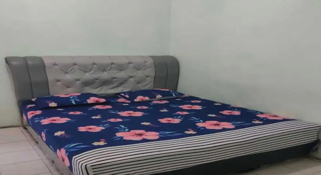 Camera Deluxe OYO 93268 Maradona Guest House