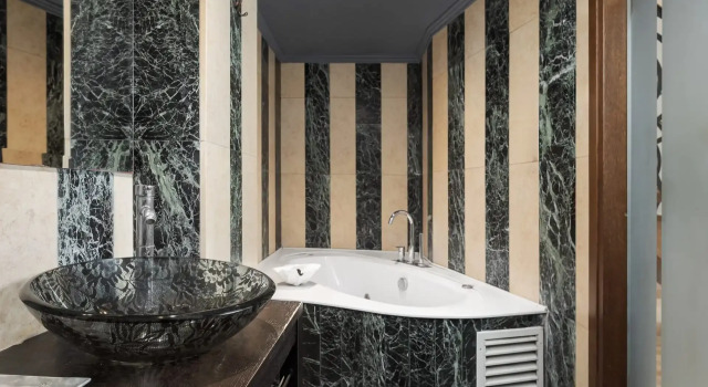 Полулюкс Civitas Suites Hotel