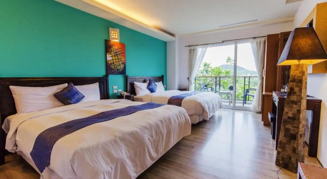 Четырёхместный номер Deluxe Seasons Bali Fashion Inn