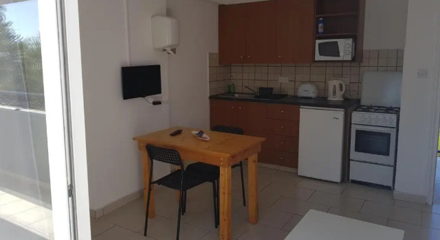Апартаменты Valentinos Court
