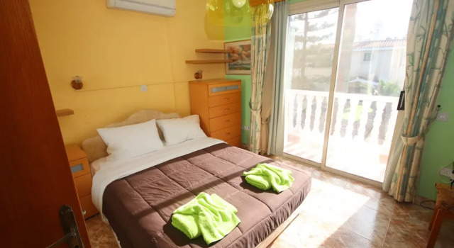 Коттедж Comfort 2 Bedroom House near Tombs of the Kings