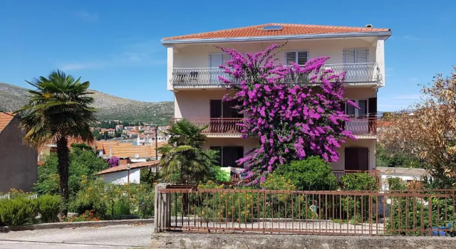 Апартаменты Mravak Apartments