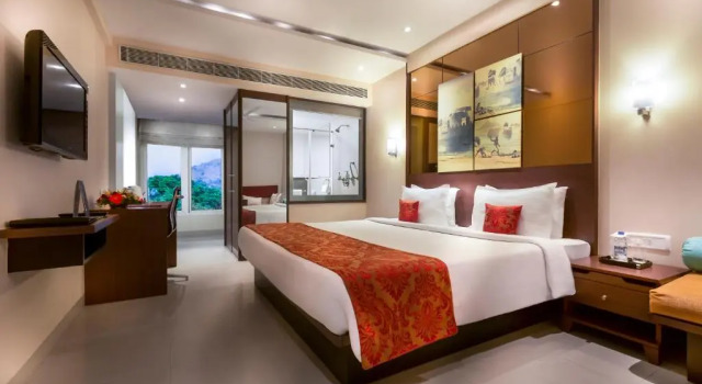 Двухместный номер Superior с красивым видом из окна Regency Sameera Vellore by GRT Hotels