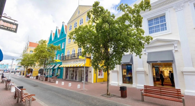 Коттедж Chic Broadway Apartment in Central Willemstad