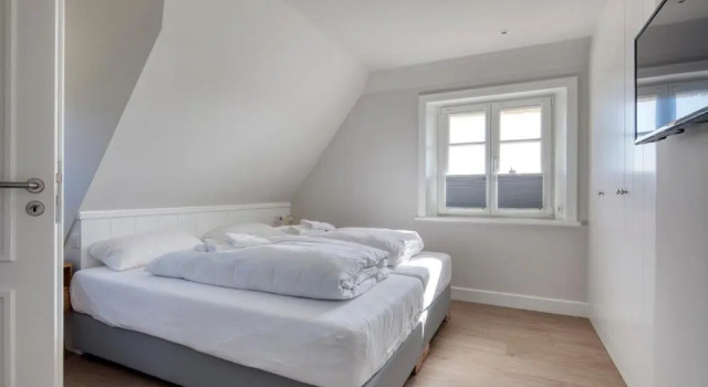 Rantum Dorf - Ferienappartments im Reetdachhaus 3 & 4, Reserva ahora Apartamento Rantum Sylt