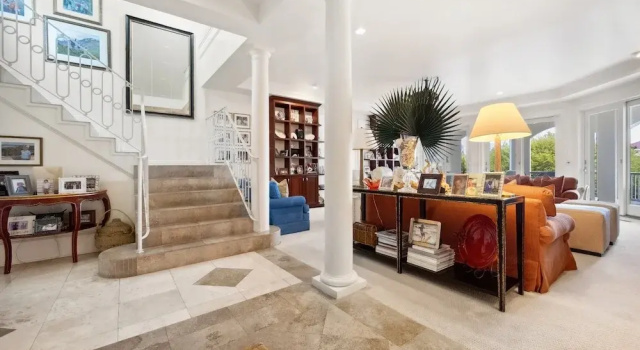 Коттедж Vacation In Luxury And Style With Sweeping Ocean Views At Pearce House. 6 Bedroom Home by Peace Vacations