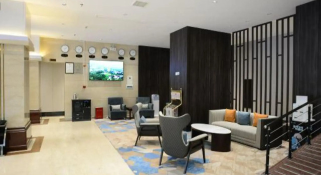 Yanshi Hotel, Rezervați Hotel Hoteluri în Yanshi cu parcare, Parcare